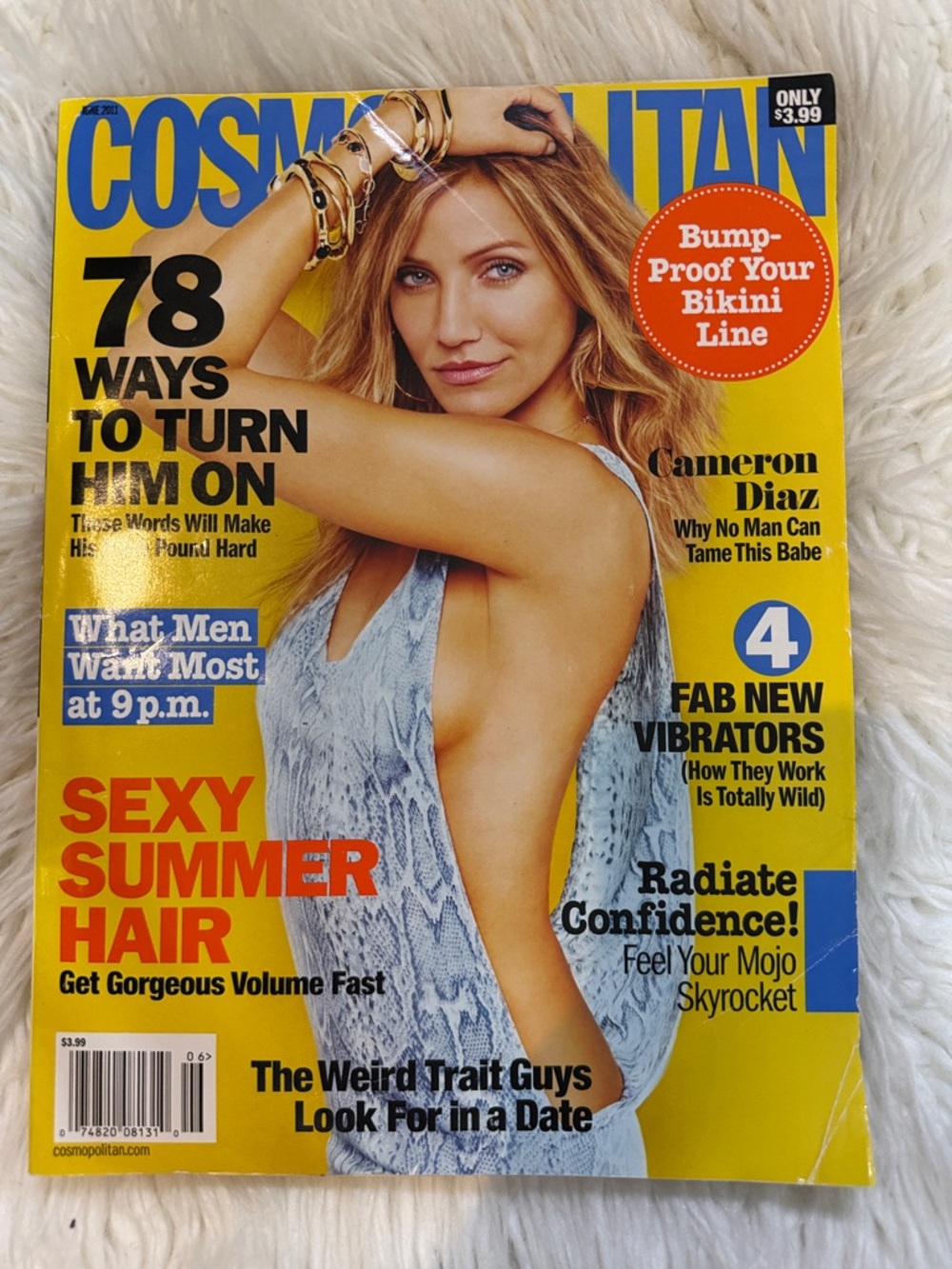 JUNE 2011 COSMOPOLITAN MAGAZINE FRONT COVER CAMERON DIAZ. Pre-Owned
